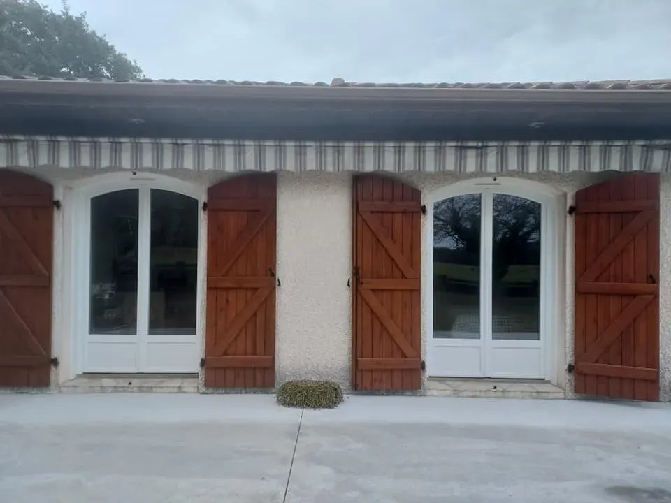 realisations de menuiseries exterieures par hfm a cassen