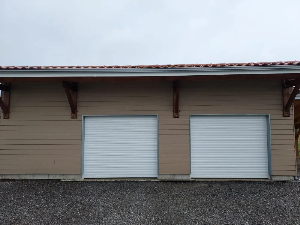 installation de portes de garage par hfm a cassen